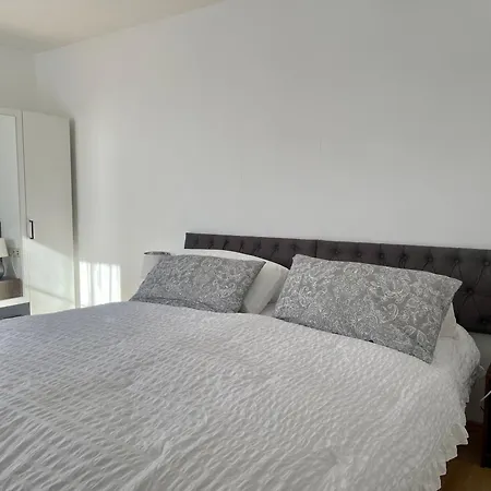 Ristorante Pizzeria Moenchle Apartment *